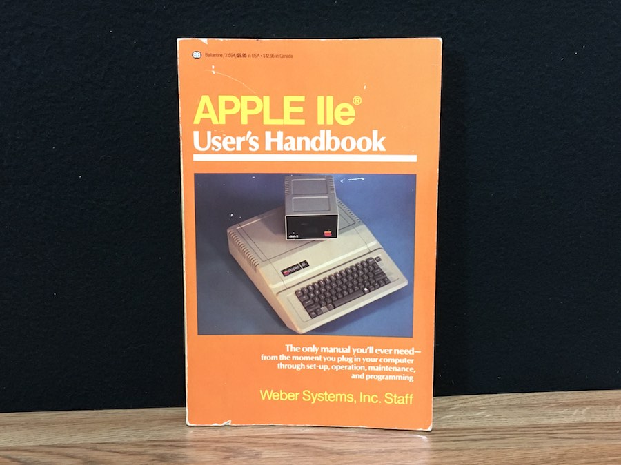 APPLE-IIe-users-handbook-3.jpg