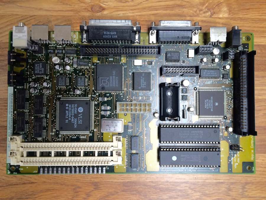 Macintosh Classic II – Logic Board – Apple Rescue of Denver