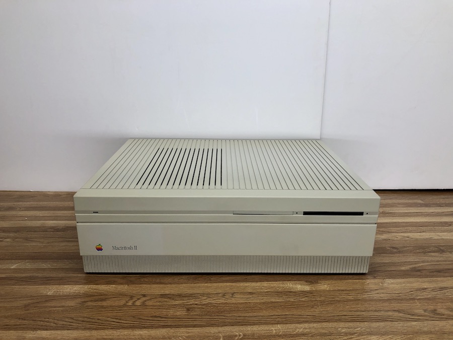 Macintosh-II-6.jpg